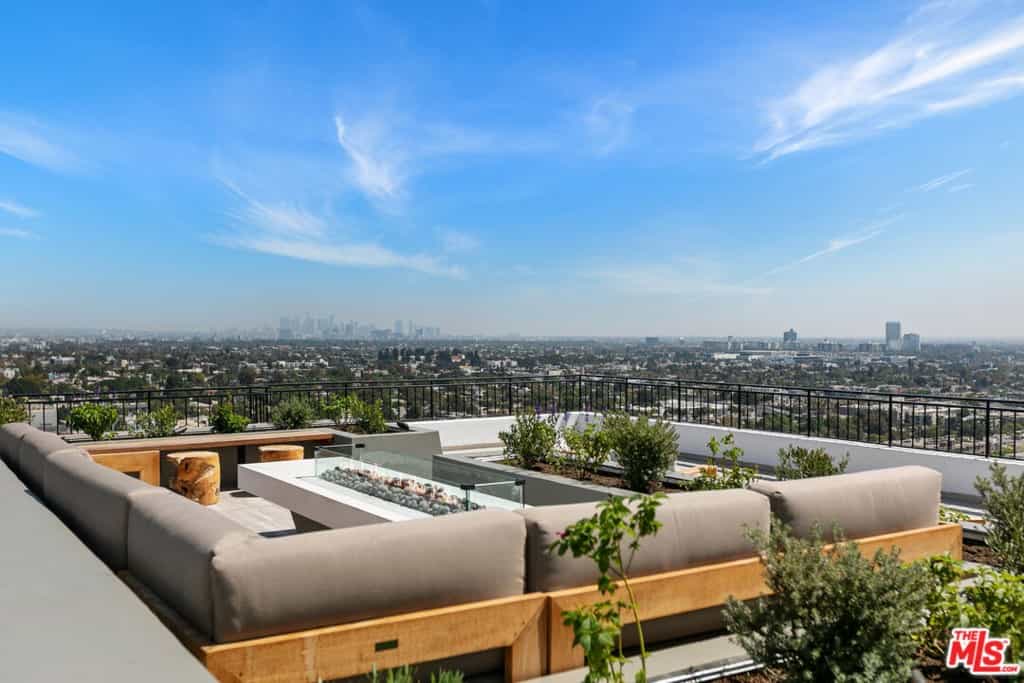 House in West Hollywood, California 11009334