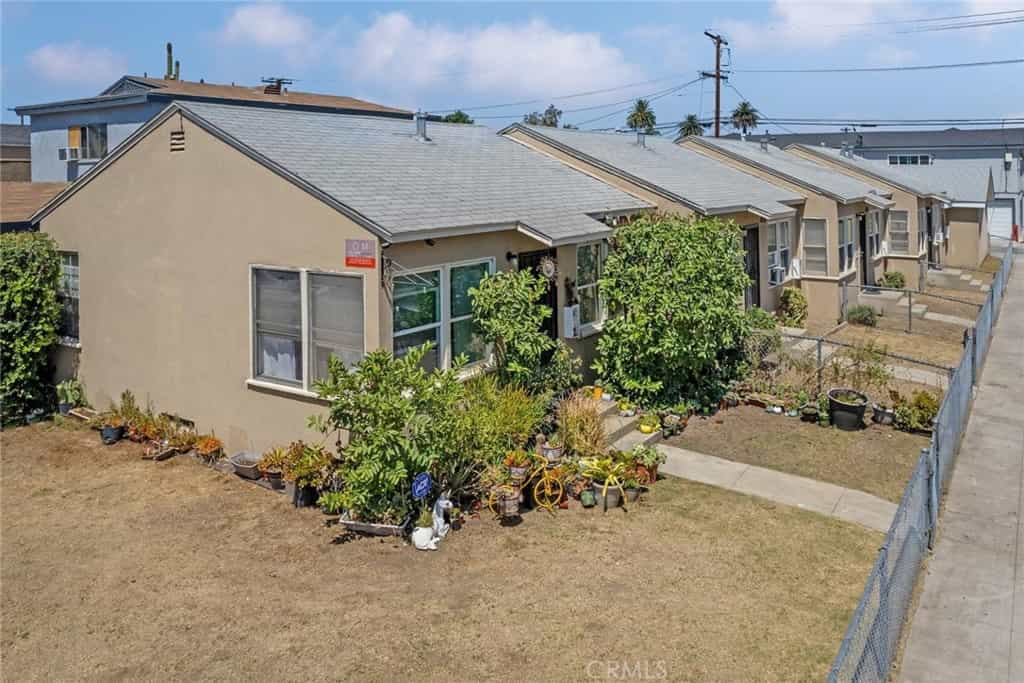 Condominium in Del Amo, Californië 11009375