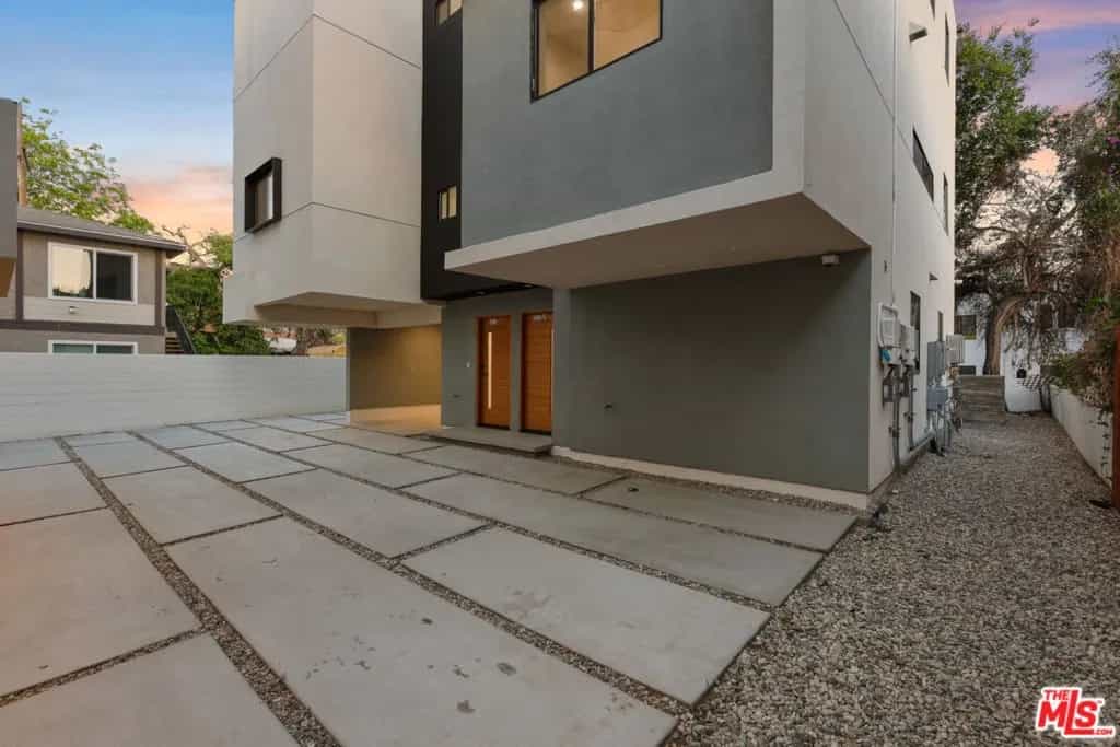 House in Los Angeles, California 11009377