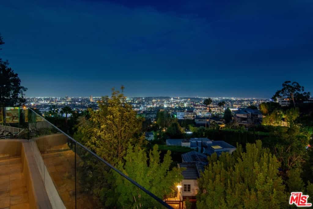 Condomínio no Los Angeles, California 11009398
