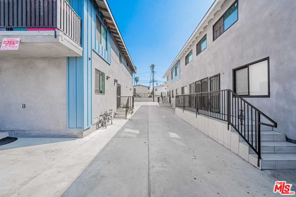 Condominium dans Los Angeles, California 11009438