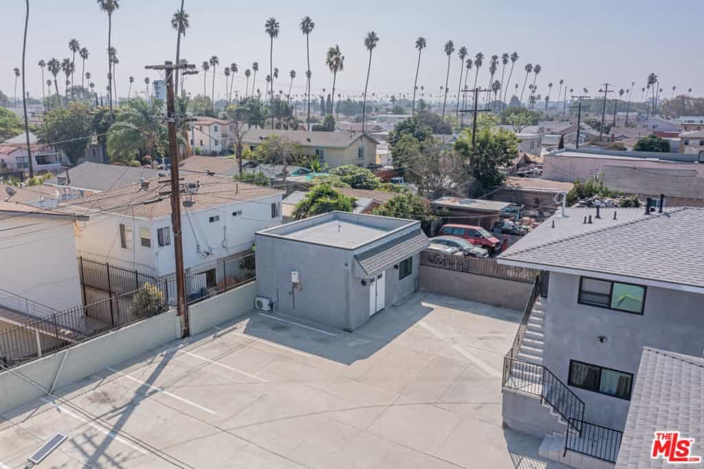 Condominium dans Los Angeles, California 11009438