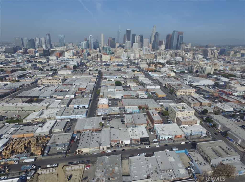Condominium in Los Angeles, California 11009445