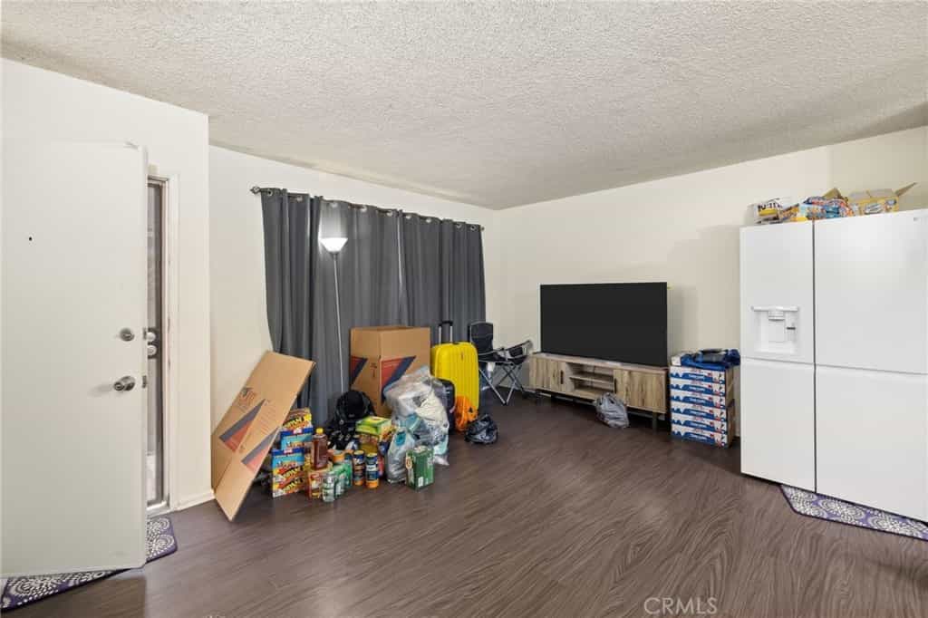 公寓 在 Inglewood, California 11009449