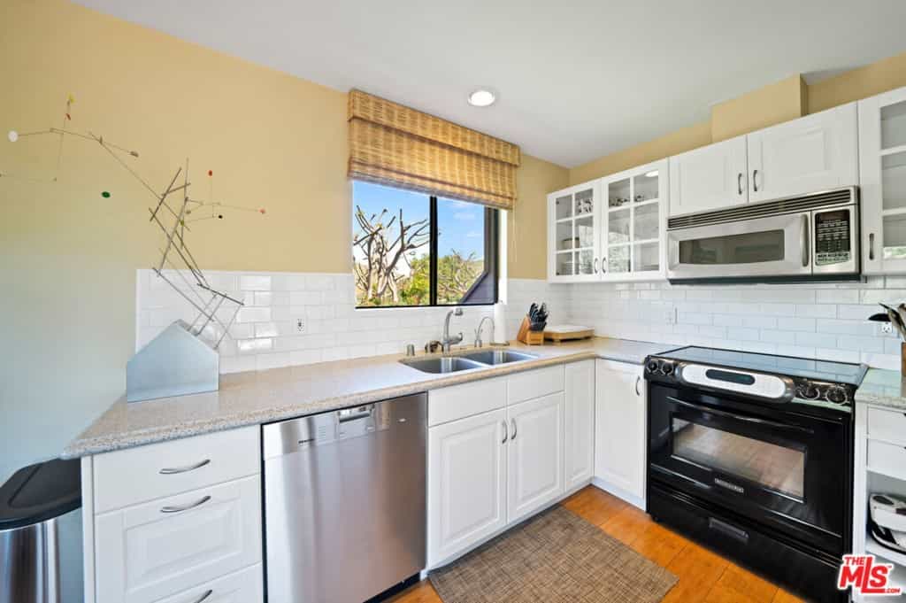 Condominium in Malibu, California 11009473