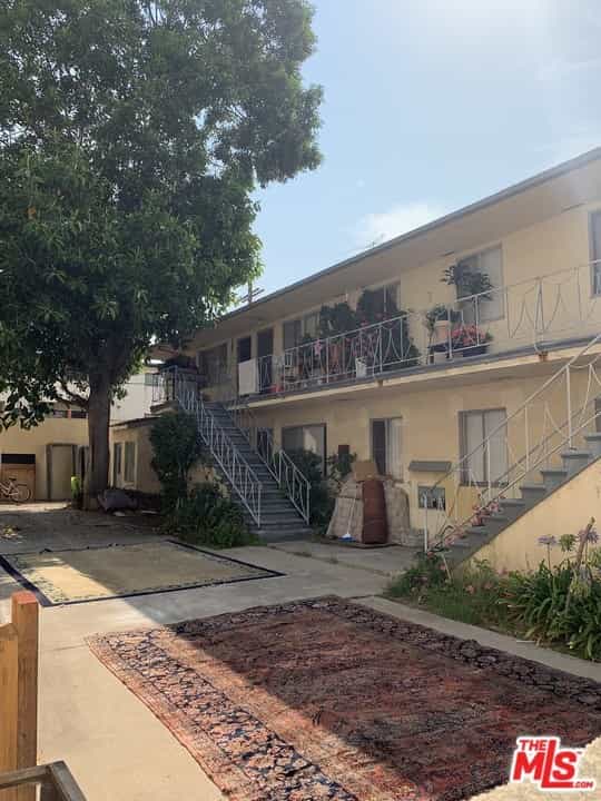 Condominium in Santa Monica, California 11009493