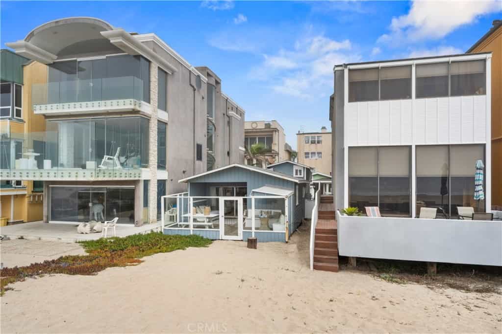 House in Seal Beach, California 11009645