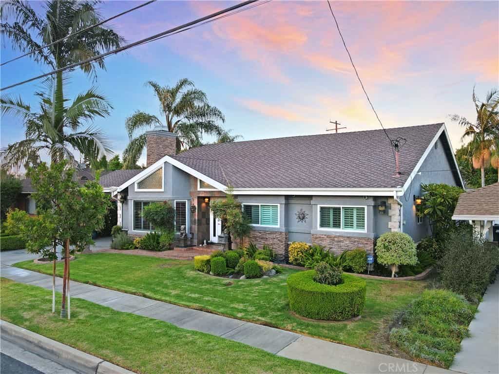 Rumah di Downey, Kalifornia 11009865