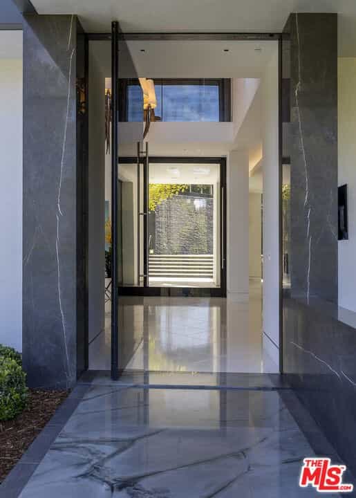 Condominium in Beverly Hills, Californië 11009871