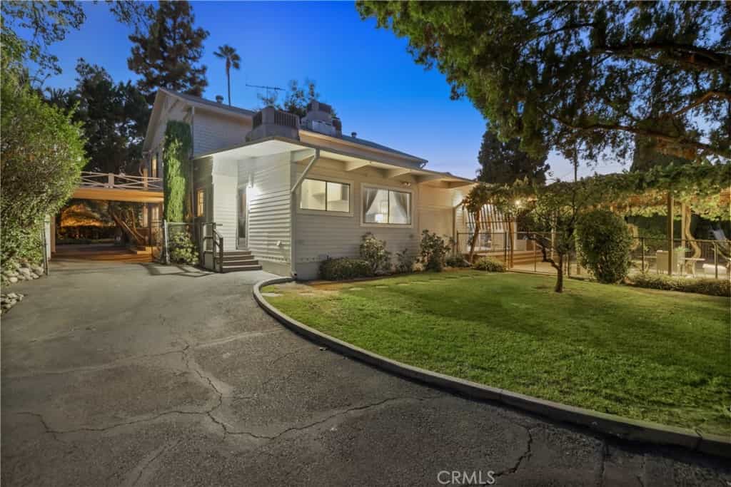 Hus i Pasadena, California 11009982