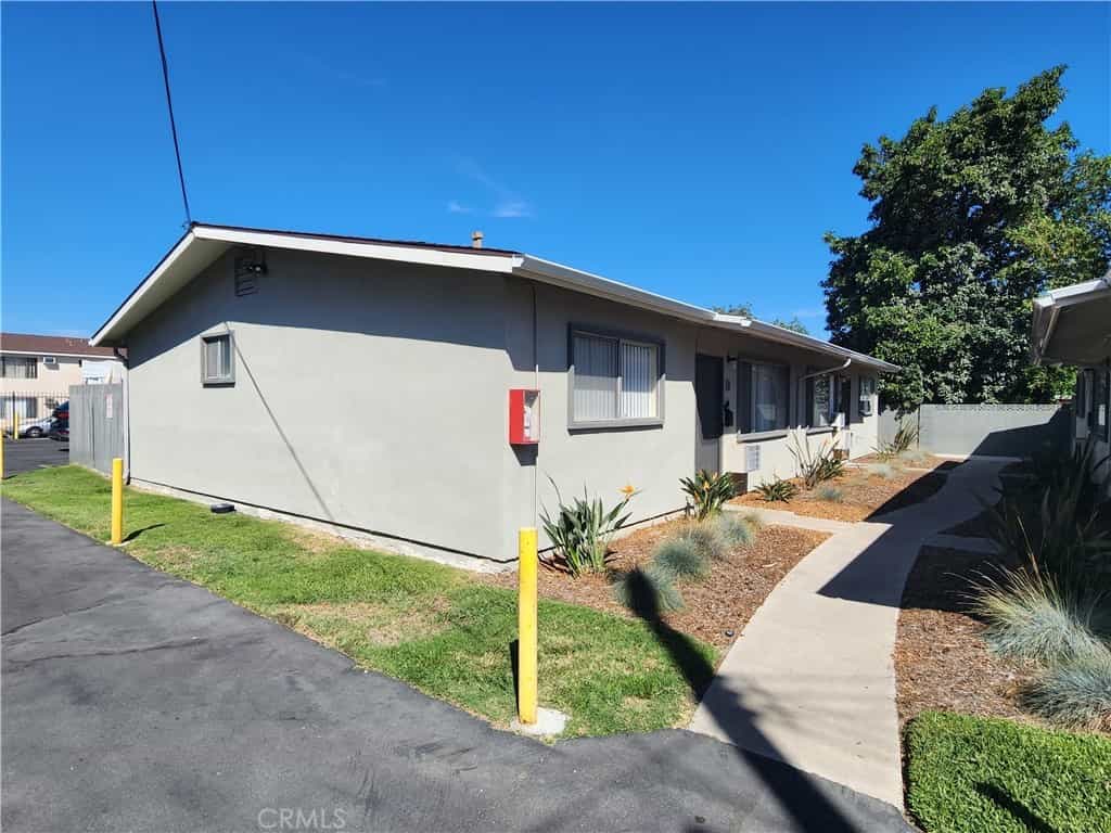 Condominium in Garden Grove, California 11010022