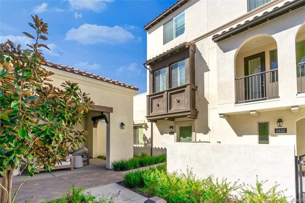 Condominium in North El Monte, California 11010057