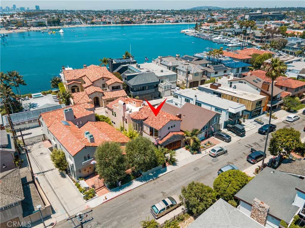 House in Long Beach, California 11010066