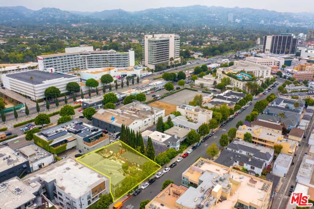 Condominium in Beverly Hills, Californië 11010087