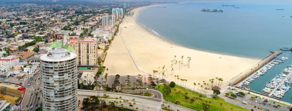 Condominium in Long Beach, California 11010125