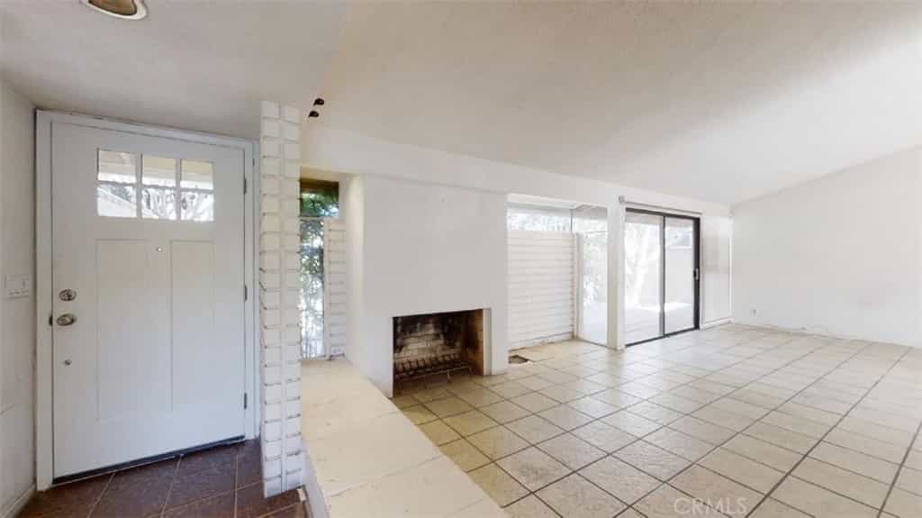Condominium in Rossmoor, California 11010236