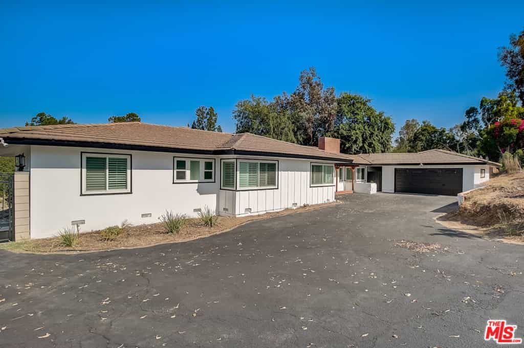 Condominium in Whittier, California 11010254