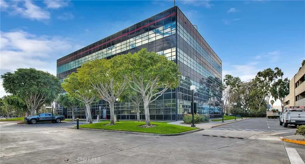 Condominium in Long Beach, California 11010272