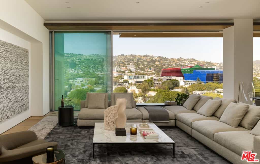 Condominium in West Hollywood, California 11010328