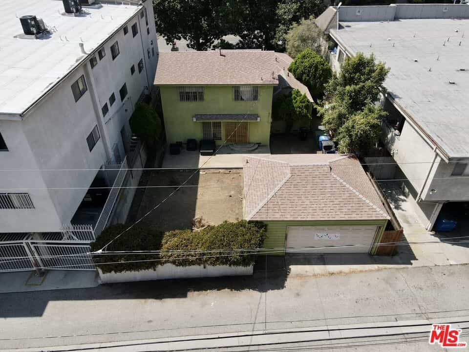 Condominium in Los Angeles, California 11010483