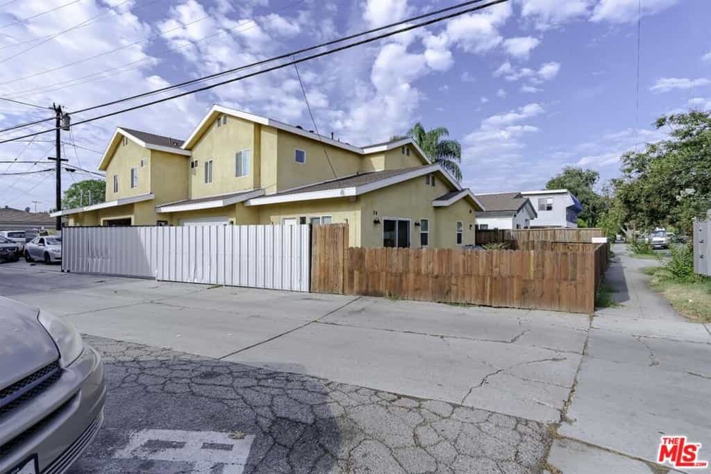 Condominium in Del Amo, Californië 11010540
