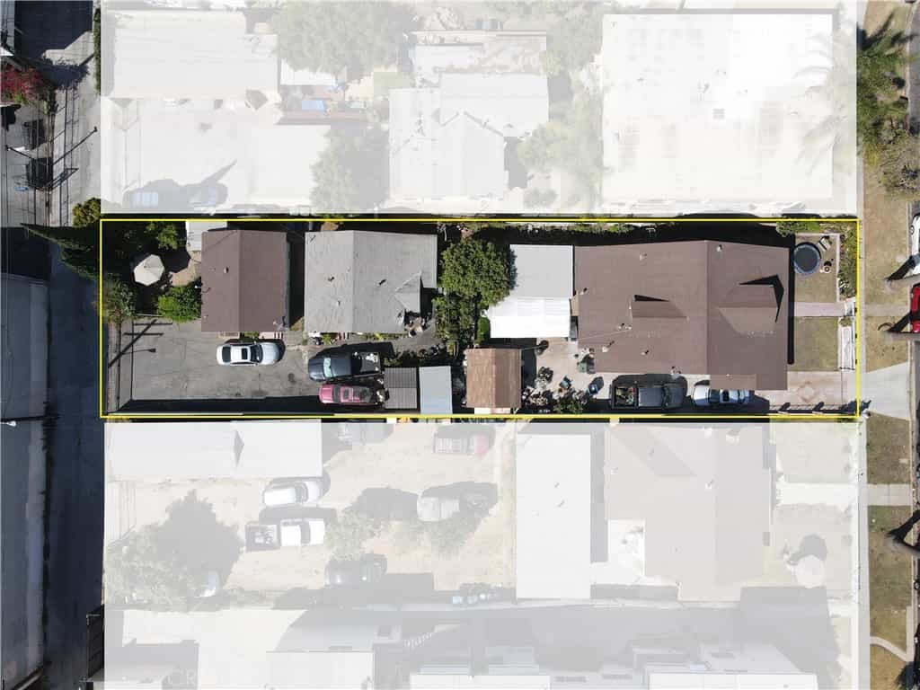 Condominium in Inglewood, California 11010572