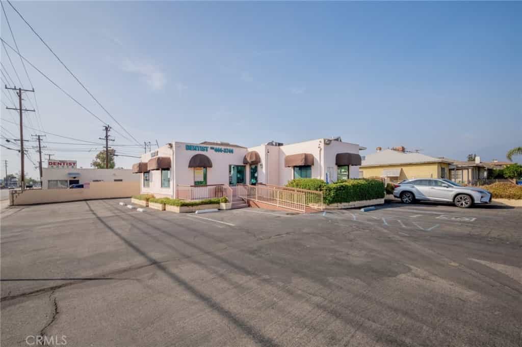 Condominium in North El Monte, California 11010658