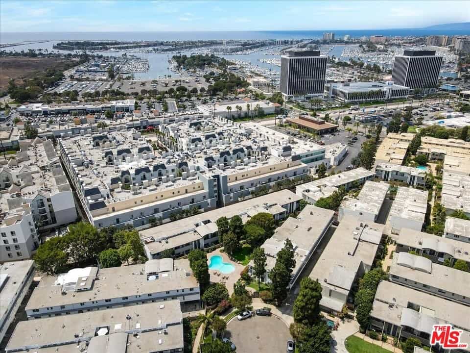 Condominium in Marina del Rey, California 11010688
