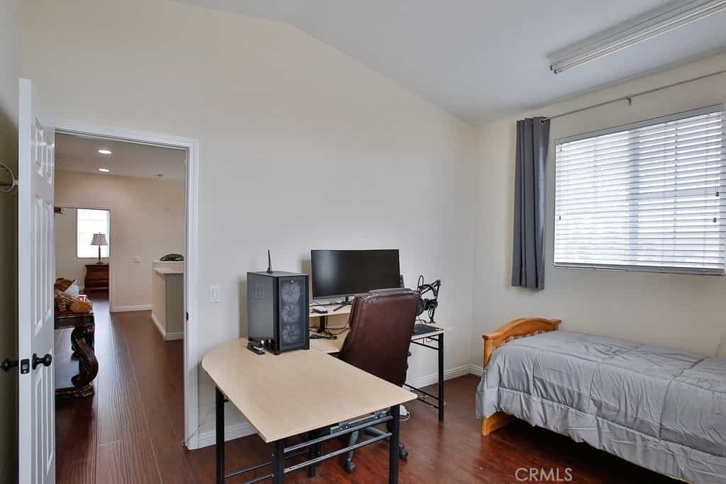 公寓 在 Cypress, California 11010891
