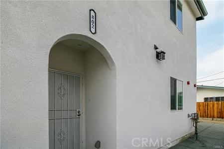 Condominium dans Los Angeles, California 11010954
