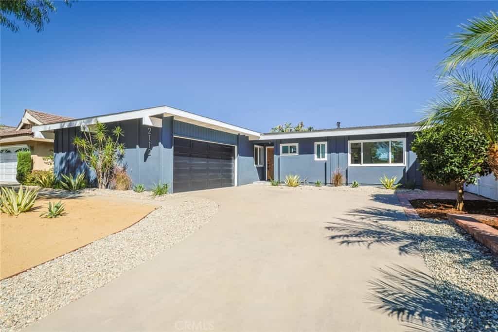 House in Los Alamitos, California 11011184