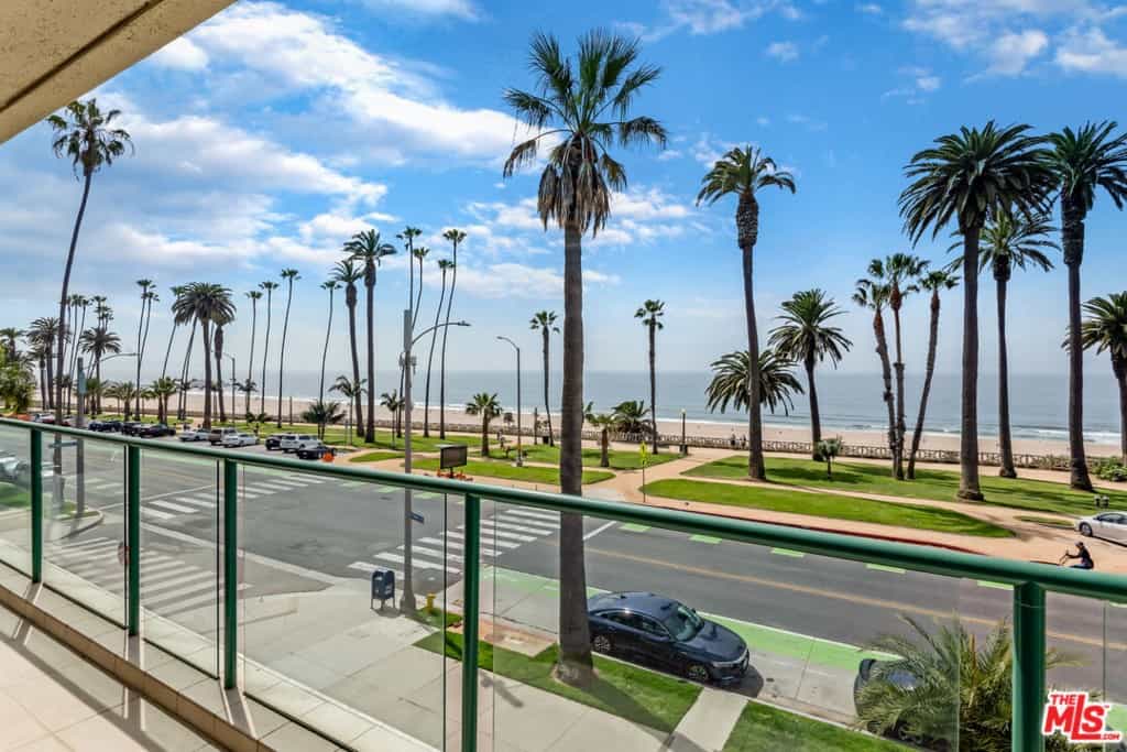 Condominium in Santa Monica, Californië 11011355