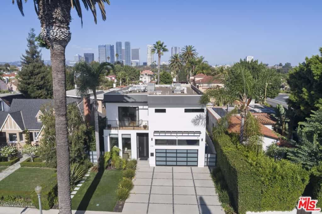 Будинок в Los Angeles, California 11011357
