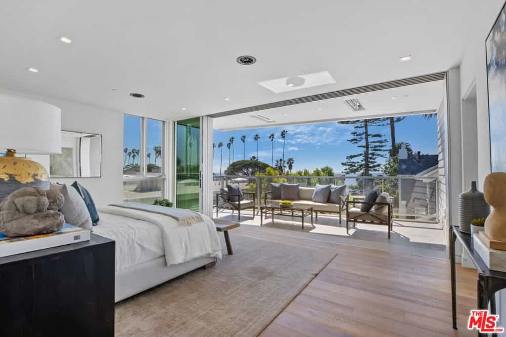 Condominium in Santa Monica, California 11011451