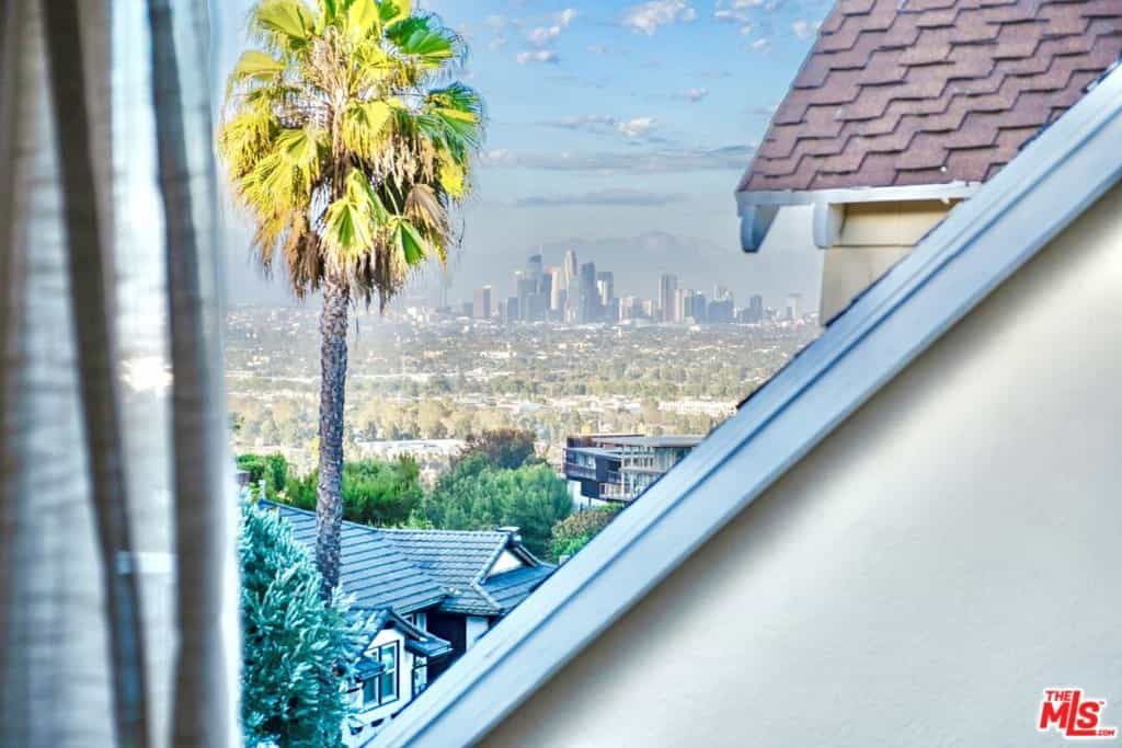 公寓 在 Los Angeles, California 11011509