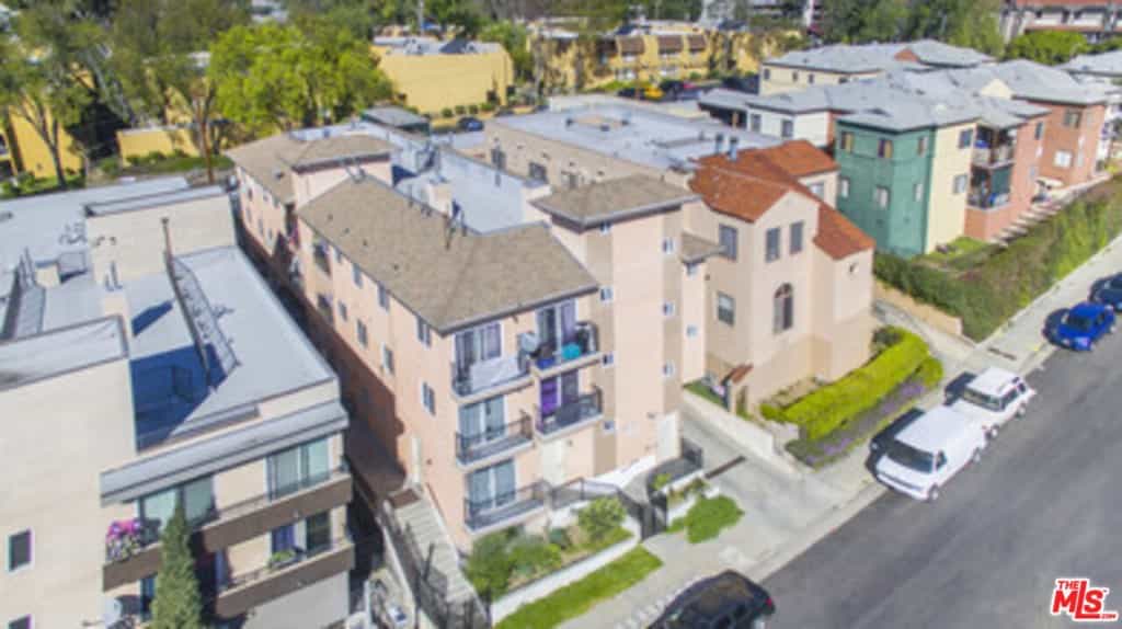Condominium in Leimertpark, Californië 11011594