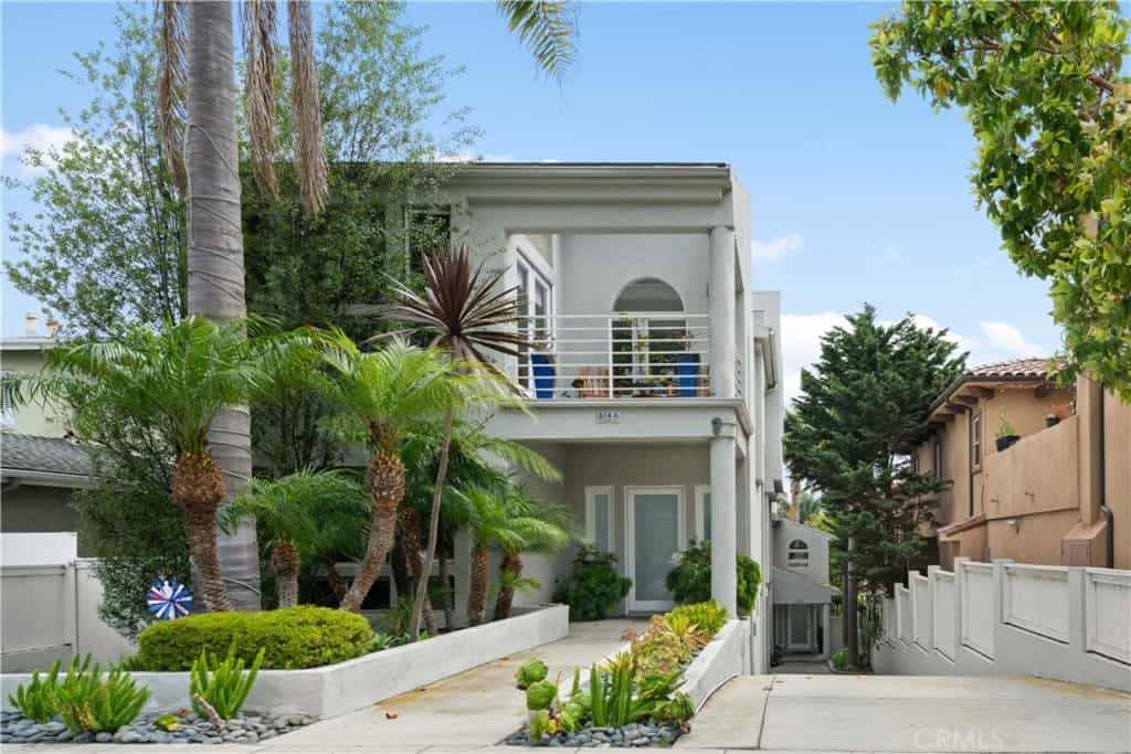Condominium in Redondo Beach, California 11011691