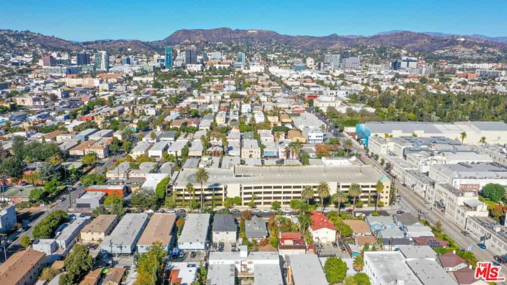 Condominium in Parklabrea, Californië 11011774