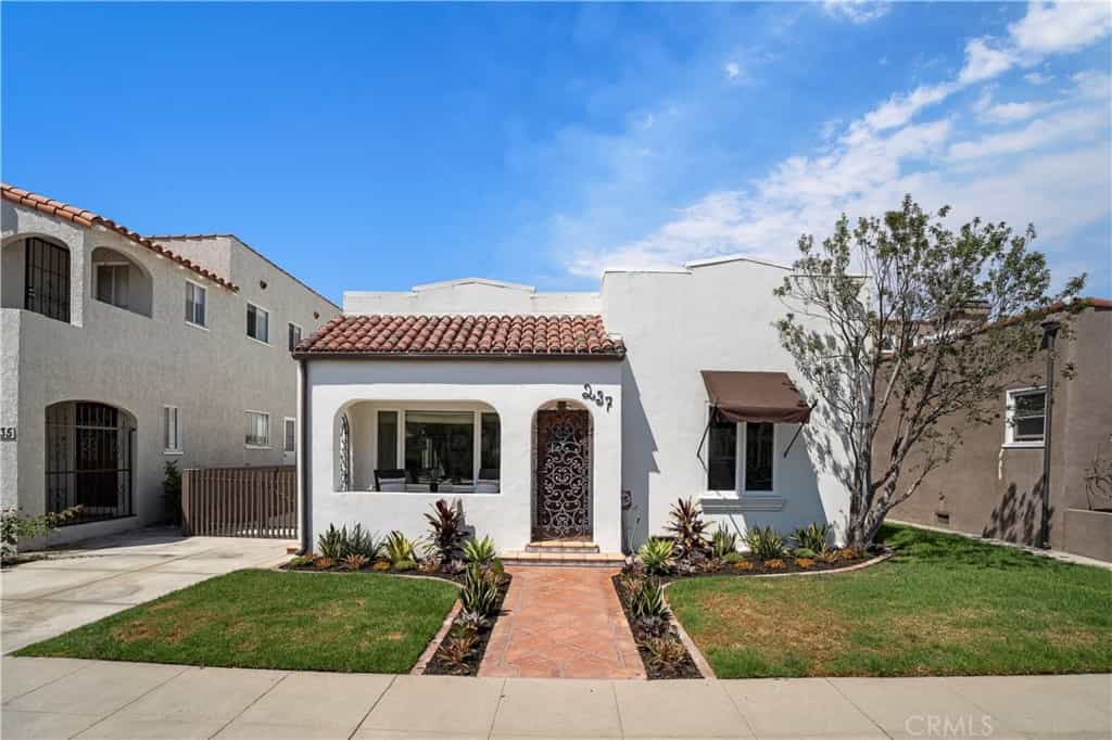House in Long Beach, California 11011788