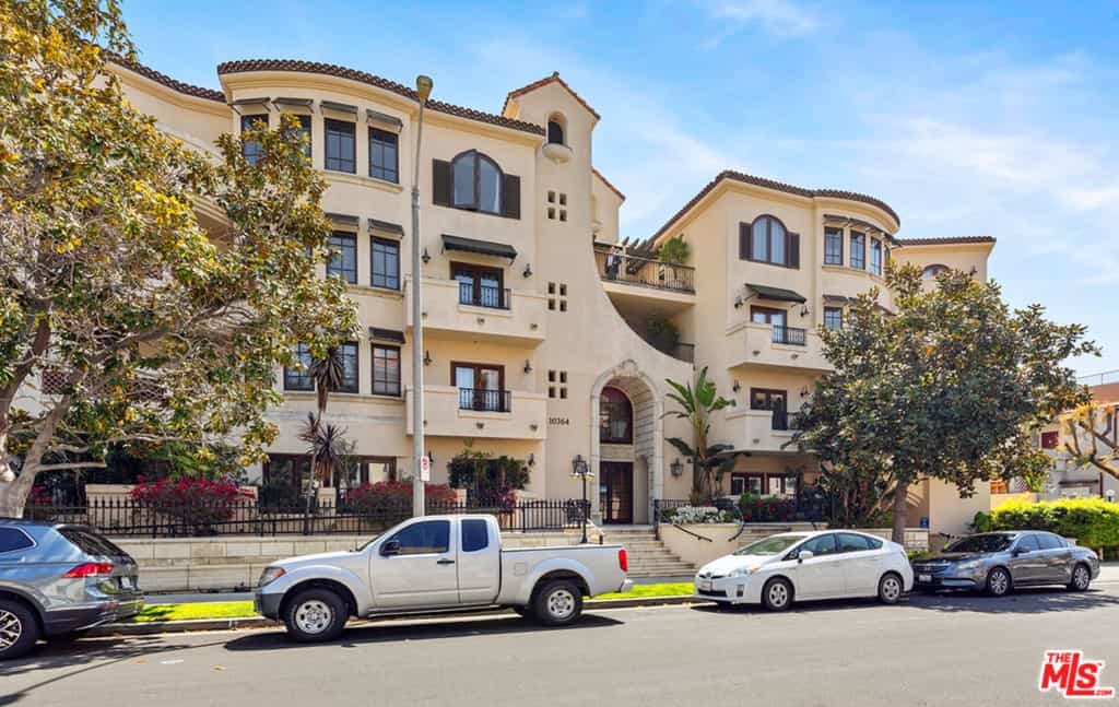 Condominium in Beverly Hills, Californië 11011889
