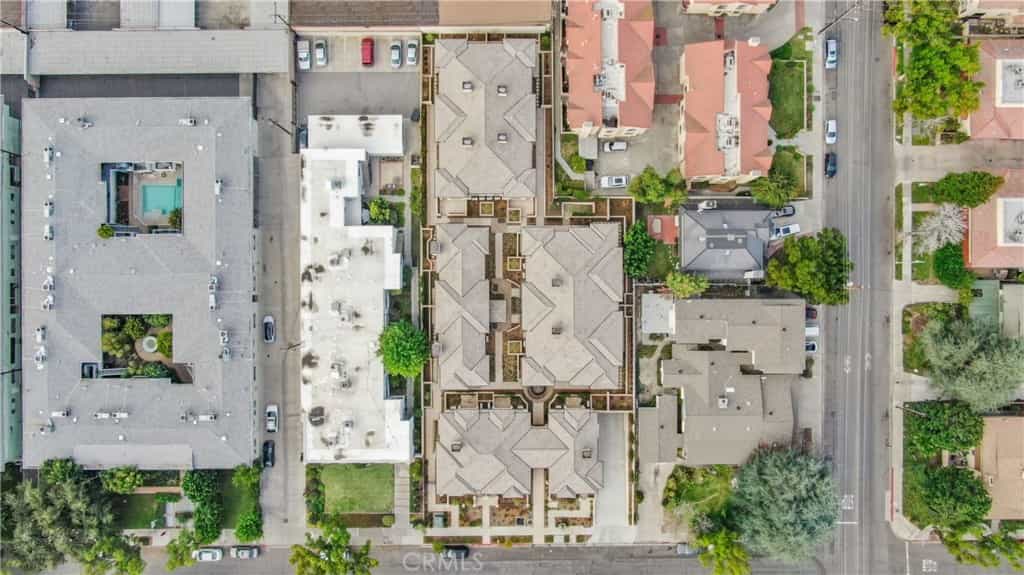 Condominium in Arcadia, California 11011927