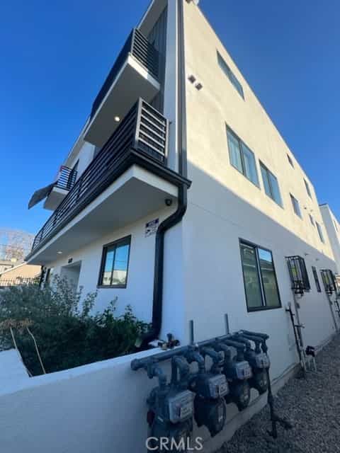 House in Parklabrea, California 11012017