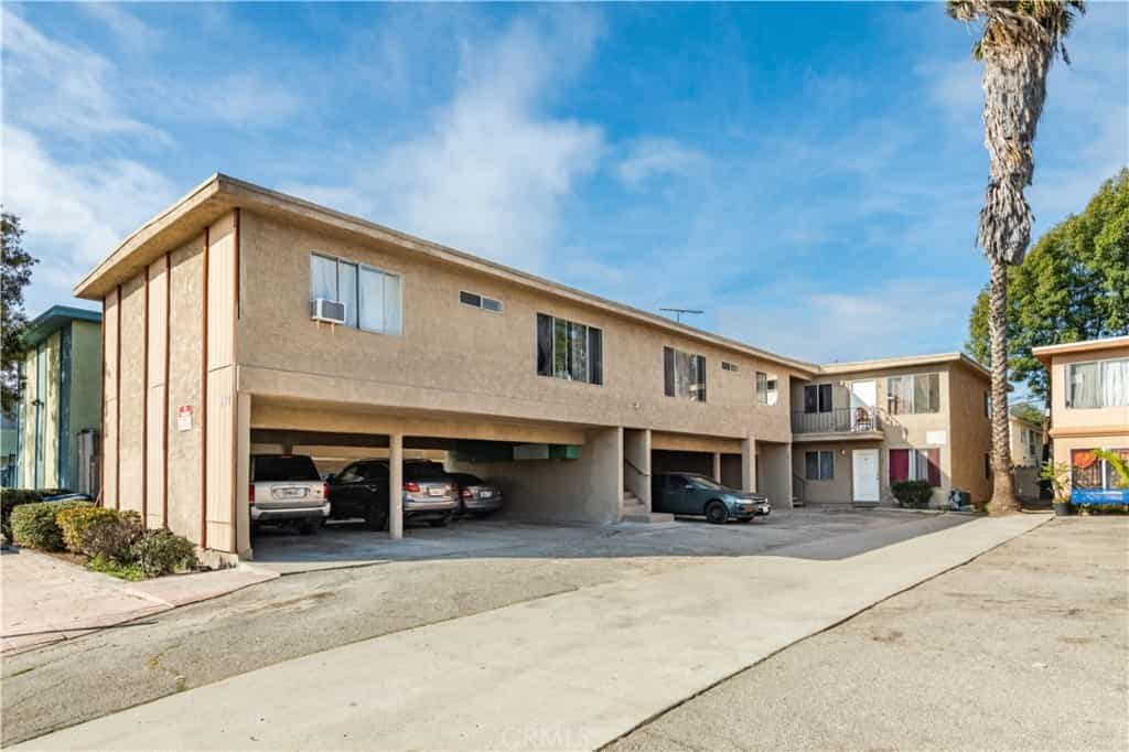 公寓 在 西南村, 加利福尼亚州 11012030