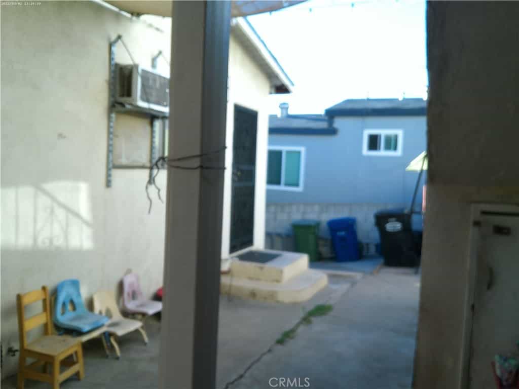 Condominium in City Terrace, California 11012052