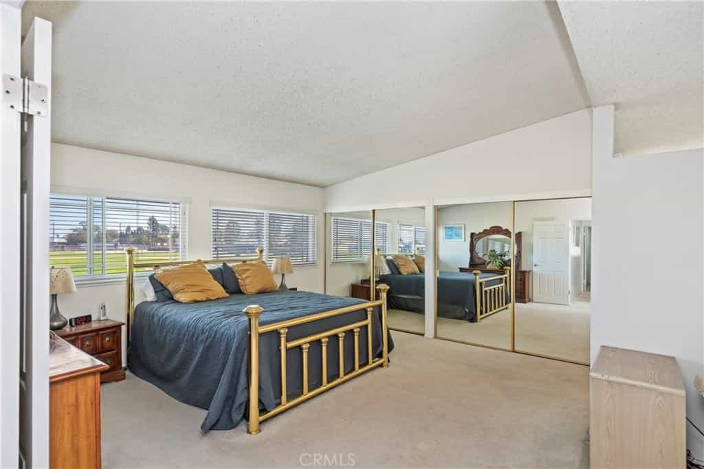 Квартира в Cypress, California 11012082