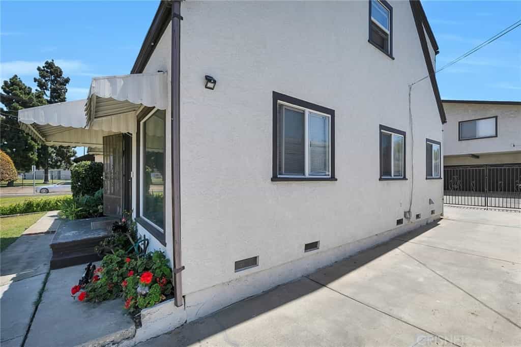 公寓 在 英格爾伍德, 加利福尼亞州 11012170