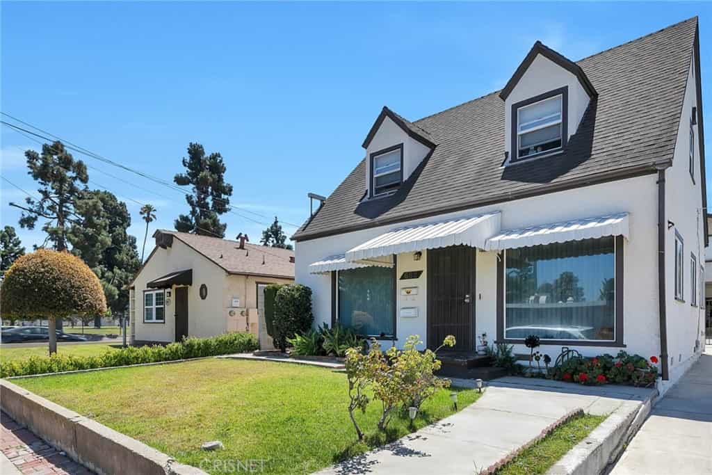 Condominium in Inglewood, California 11012170