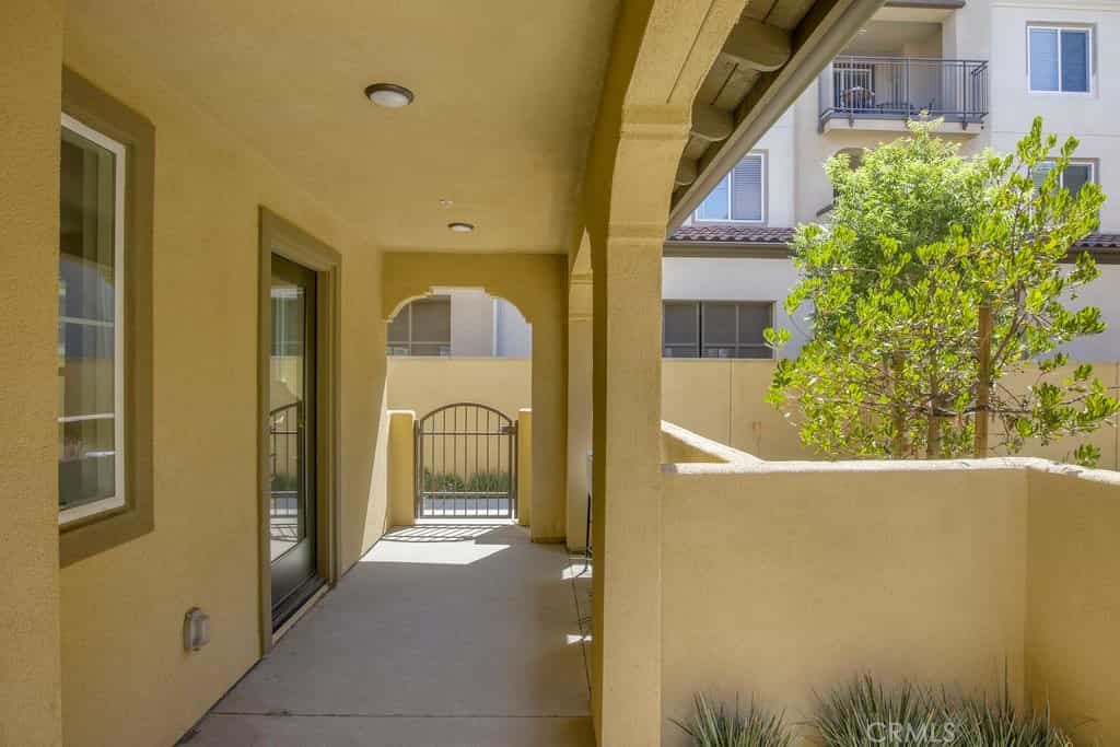 Condominium in Los Alamitos, California 11012295
