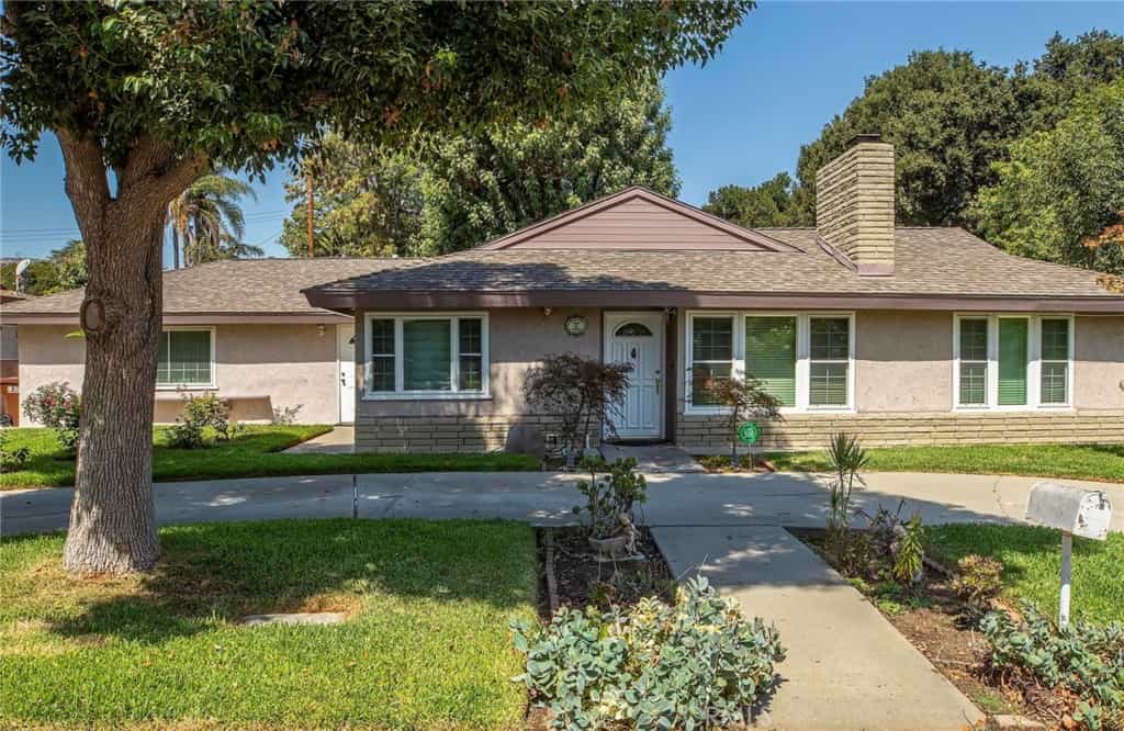 Dom w Hacienda Heights, California 11012334