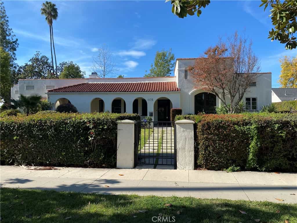 Dom w Pasadena, California 11012442